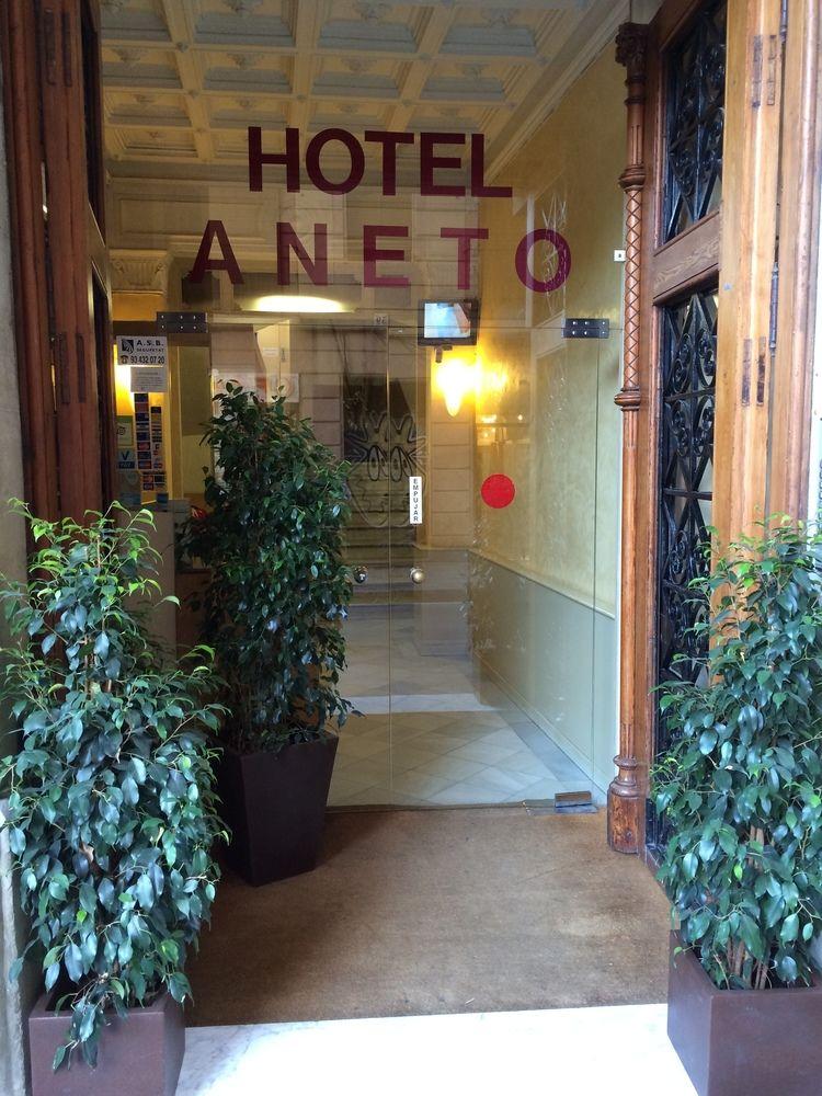 Hotel Aneto Barcelona Eksteriør billede